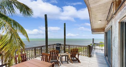 Secluded Beach 2BR w/ Wide Ocean Views