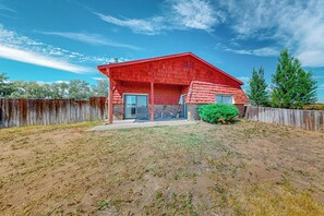 Exterior - Adventure-Ready Retreat Near Great Sand Dunes! (Alamosa)