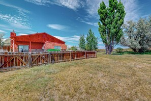 Exterior - wilderness retreat w/ wood stove - Dog-Friendly (Alamosa)