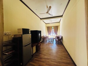 Televisión de pantalla plana de 21 pulgadas con canales por cable 