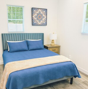 Room - Cozy 1-bedroom apartment in lovely Crystal River with AC (Crystal River)