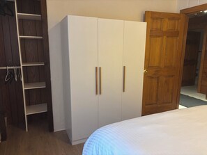 7 sovrum, strykjärn/strykbräda, gratis wi-fi och sängkläder