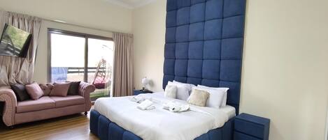 Fer et planche à repasser, accès Internet, draps fournis