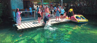 Bayview sunset villa peaceful tranquil comfortable modern