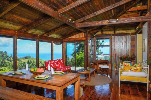 Peaceful 2-bedroom in Arue with an amazing view for a relaxing getaway