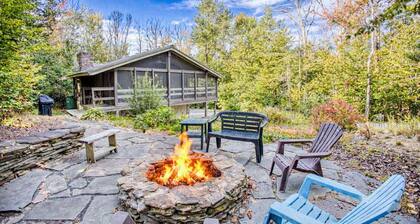 Chalet Near Downtown, Firepit, Dog Friendly, Grill