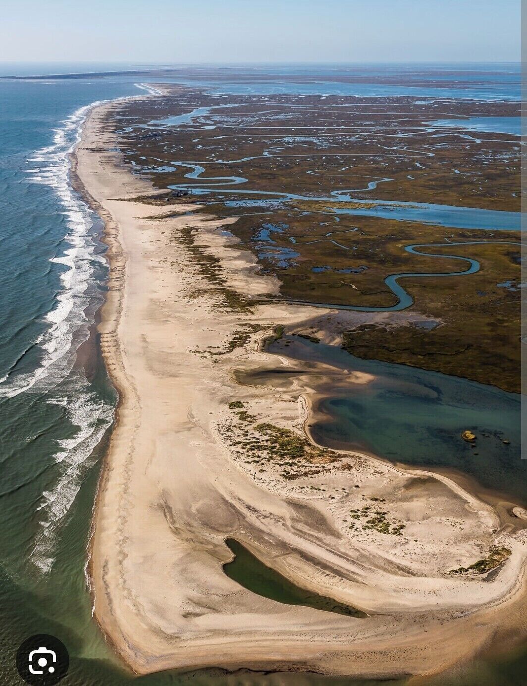 Chaises longues, serviettes de plage