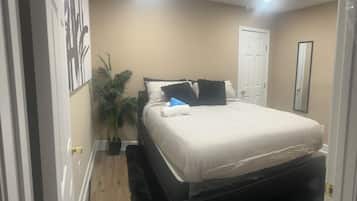 3 chambres, fer et planche à repasser, Wi-Fi, draps fournis