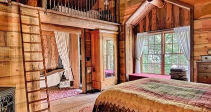 Luxurious Wood Cabin Nestled in the Woods