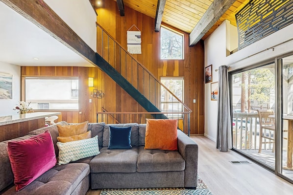 TV, fireplace - Lake Tahoe Adventure Base! Townhome w/ Pool Access (Kings Beach)