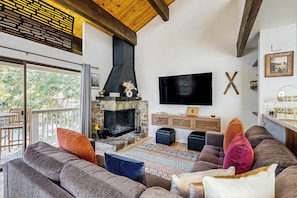 TV, fireplace - Lake Tahoe Adventure Base! Townhome w/ Pool Access (Kings Beach)