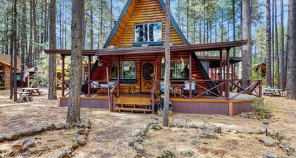 3BR Cabin Near Golf, Trails, Lakes, Skiing & More