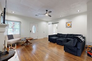 TV - Easy Access to OSU! 'Marvin's Manor' in Stillwater (Stillwater)