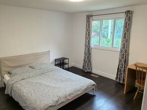 5 bedrooms, WiFi, bed sheets - 5BR Home in North London(UWO) (London)
