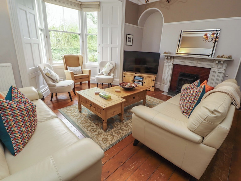1 Park Road, Family Friendly, Character Holiday Cottage In Windermere - Windermere