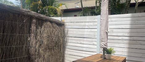 Departamento, 1 habitación, con acceso para personas discapacitadas, patio | Restaurante al aire libre