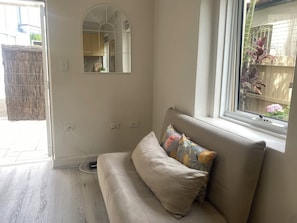 Apartment, 1 Bedroom, Accessible, Patio | Living room - Bondi Central Garden Getaway (Sydney)