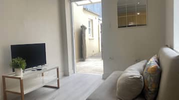 Apartamento, 1 quarto, acessível, varanda | Sala de estar
