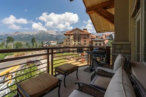 Property grounds - NEW! Ski-In/Out Luxury Retreat • Panoramic Mountain Views • Steps to Gondola (Mountain Village)