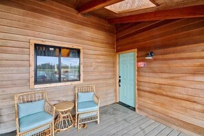 Terrace/patio - Spacious Farm Stay featuring Petey the Donkey (McMinnville)