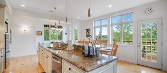 5BR Mtn View Home w/ Fireplace, Grill, Jetted Tub