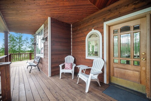 5BR Mtn View Home w/ Fireplace, Grill, Jetted Tub