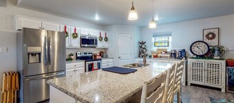 Lake Fork Fort Home w/ Best Bass Fishing!