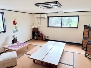 Interior - Inaka TŌKA Stay&Retreat Farm Resort: Sauna, Guided Tours & Farm Life with Animals (杵築市)