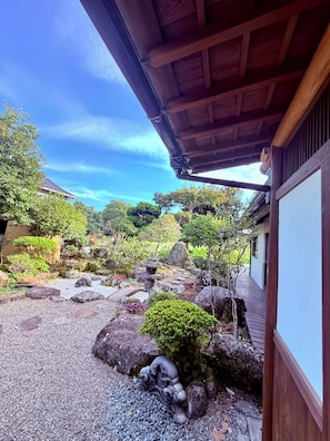 Property grounds - Inaka TŌKA Stay&Retreat Farm Resort: Sauna, Guided Tours & Farm Life with Animals (杵築市)