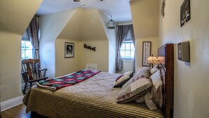 2 bedrooms, free WiFi, bed sheets - 2-bedroom apartment in Convenient Downtown Location (Fairmont)