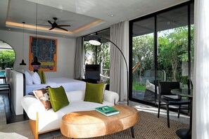 6 bedrooms, iron/ironing board, WiFi, bed sheets