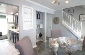 Interior - "Charming 2-bedroom townhome" minutes from Downtown Norcross (Norcross)