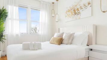 Iron/ironing board, WiFi, bed sheets