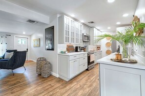 Fridge, microwave, stovetop, dishwasher - Near Old Naples! Coastal Escape w/ Tropical Patio (Naples)