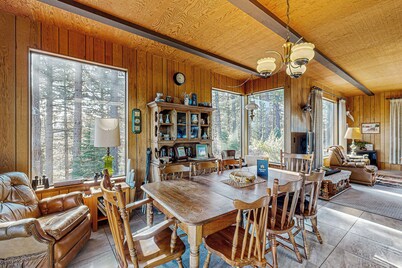 3BR Rustic Riverfront Home w/ Wood Stove