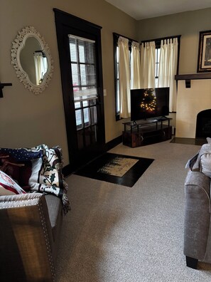 Living area - Welcome to the Inn on Holgate Avenue, A new multi-suite in historical Defiance. (Defiance)