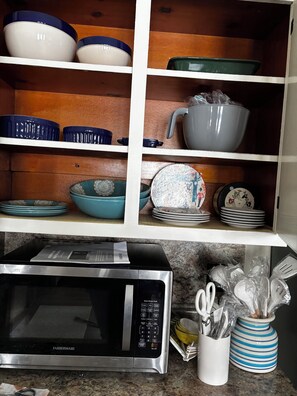 Private kitchen - Welcome to the Inn on Holgate Avenue, A new multi-suite in historical Defiance. (Defiance)