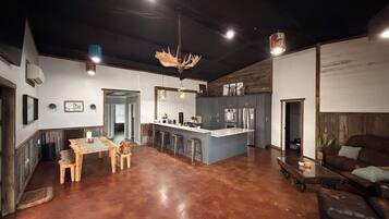 Smart TV, video games