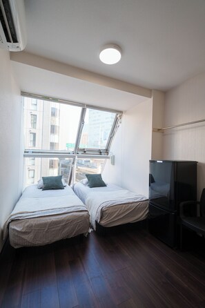 Unclassified image, 2 of 24, button - 6 min to Roppongi St! Spacious 5BR apt, 12 beds,140㎡,sleeps up to 12 guests. (Roppongi, Minato)