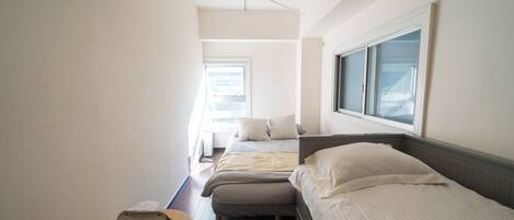 5 habitaciones, tabla de planchar con plancha y wifi gratis