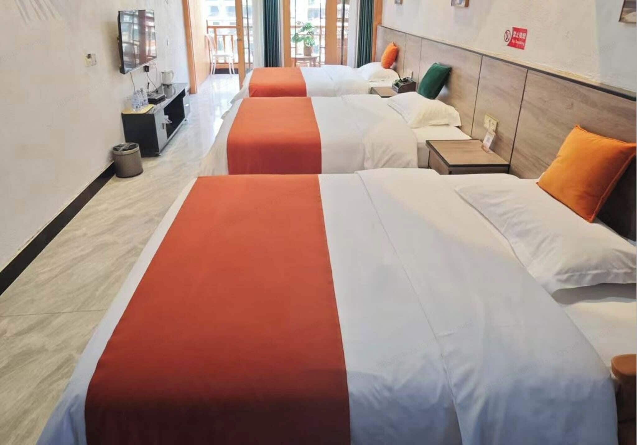 Individually decorated, desk, free WiFi