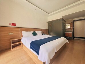 Superior Double Room, Balcony, River View | Living area | 55-inch LCD TV with cable channels - Fenghuang Oldtown Fuyuan Riverside Hotel (Xiangxi)