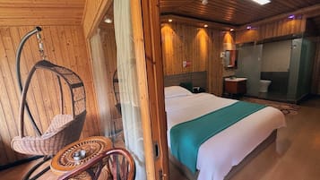 Panoramic Double Room, Balcony, River View | Room amenity