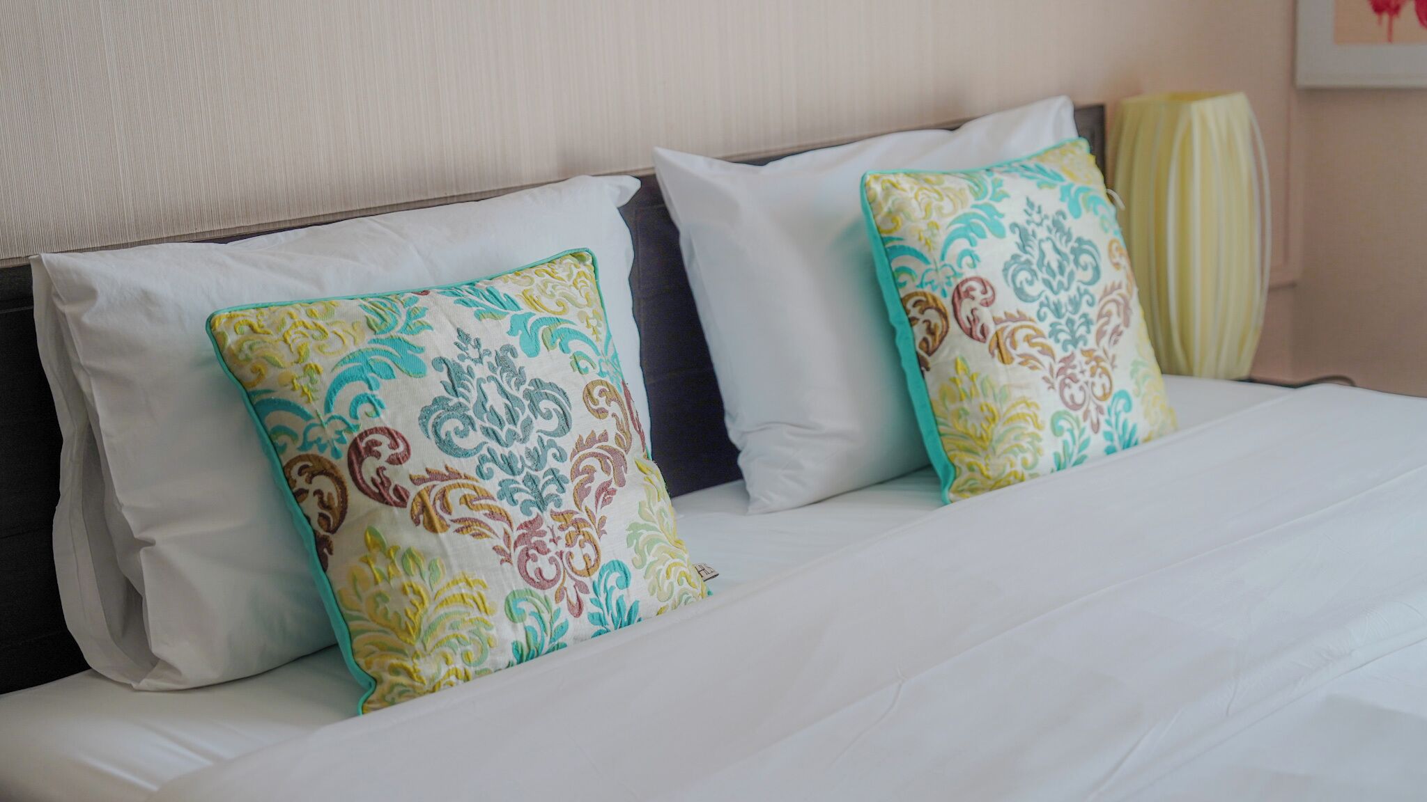 ห้องสวีท, ระเบียง, วิวเมือง | Wi-Fi ฟรี