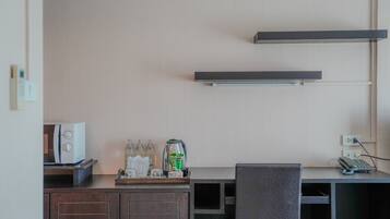 Suite, balcon, vue ville | Wi-Fi gratuit