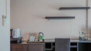 ห้องสวีท, ระเบียง, วิวเมือง | Wi-Fi ฟรี