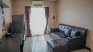 ห้องสวีท, ระเบียง, วิวเมือง | Wi-Fi ฟรี