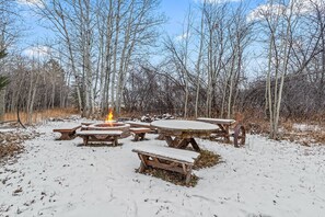 Property grounds - Huge 8BR Estate 2 Game Rooms on 20 Acres (Driggs)