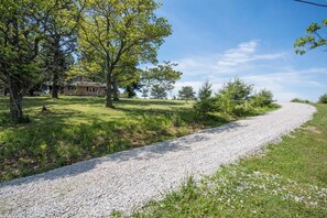 Property grounds - Cantwell Cliffs Cottage/Pet friendly/Close to Everything (Rockbridge)