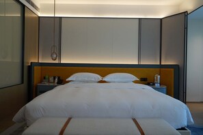 Panoramic Double Room | Individually decorated, individually furnished, desk, laptop workspace - XUANDE GATE HOTEL (Jiaxing)
